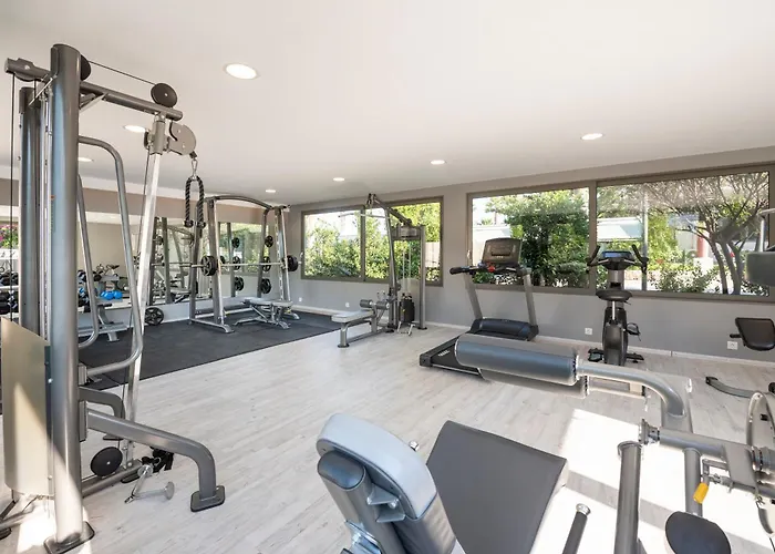 Apollon 4* コス・タウン