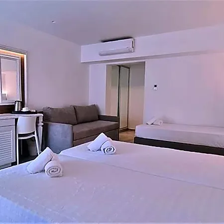 Apollon Hotel 4*