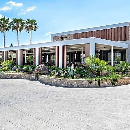 Apollon Hotel 4*