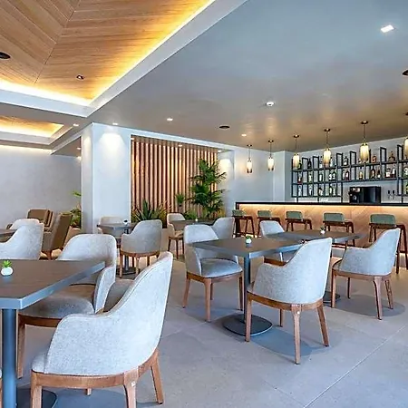 Apollon Hotel 4*