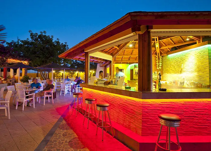 فندق أبولون 4*