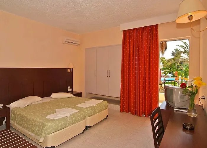 أبولون 4* بلدة كوس